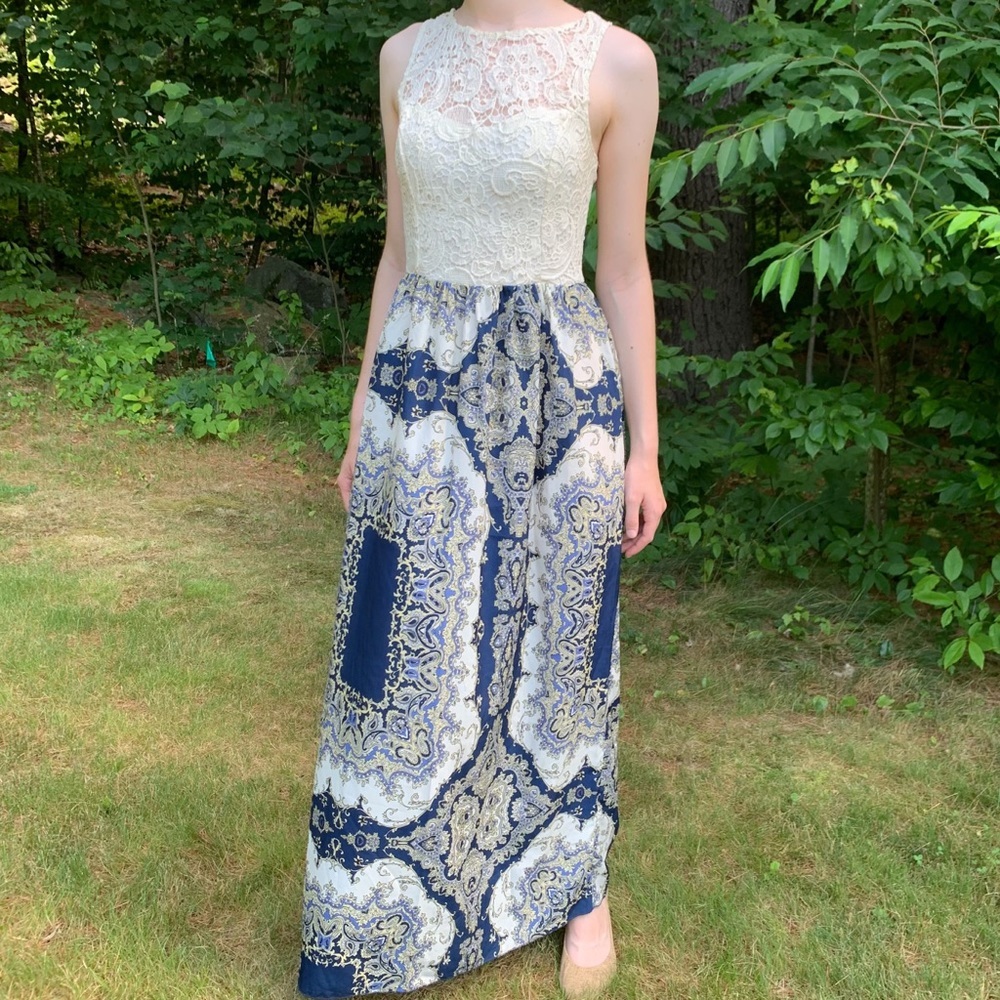 CHARLOTTE RUSSE crochet lace and paisley maxi dress, M.